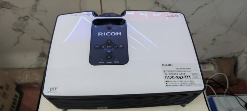 Máy chiếu FullHD Ricoh HD5451 cũ giá rẻ